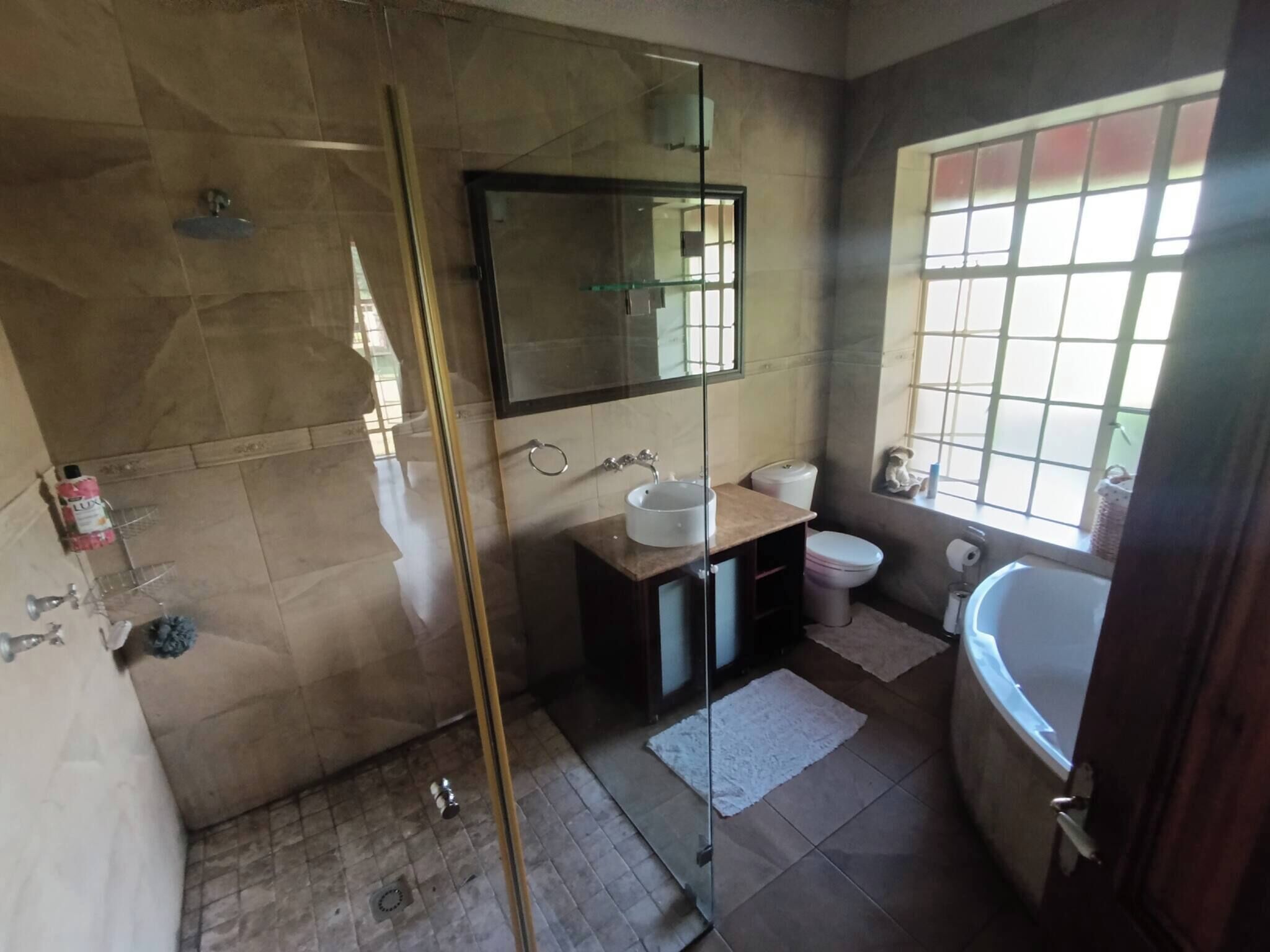 Room, 1 Bedroom, Accessible, Smoking | Bathroom