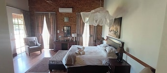 Room-crown Ivory B&B King's Chambers