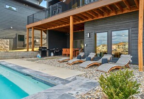 Outdoor dining - Private Pool, Dock, Movie Room on Lake Hamilton (Hot Springs)