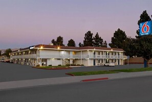 Exterior - Park Inn by Radisson, San Jose (San Jose)