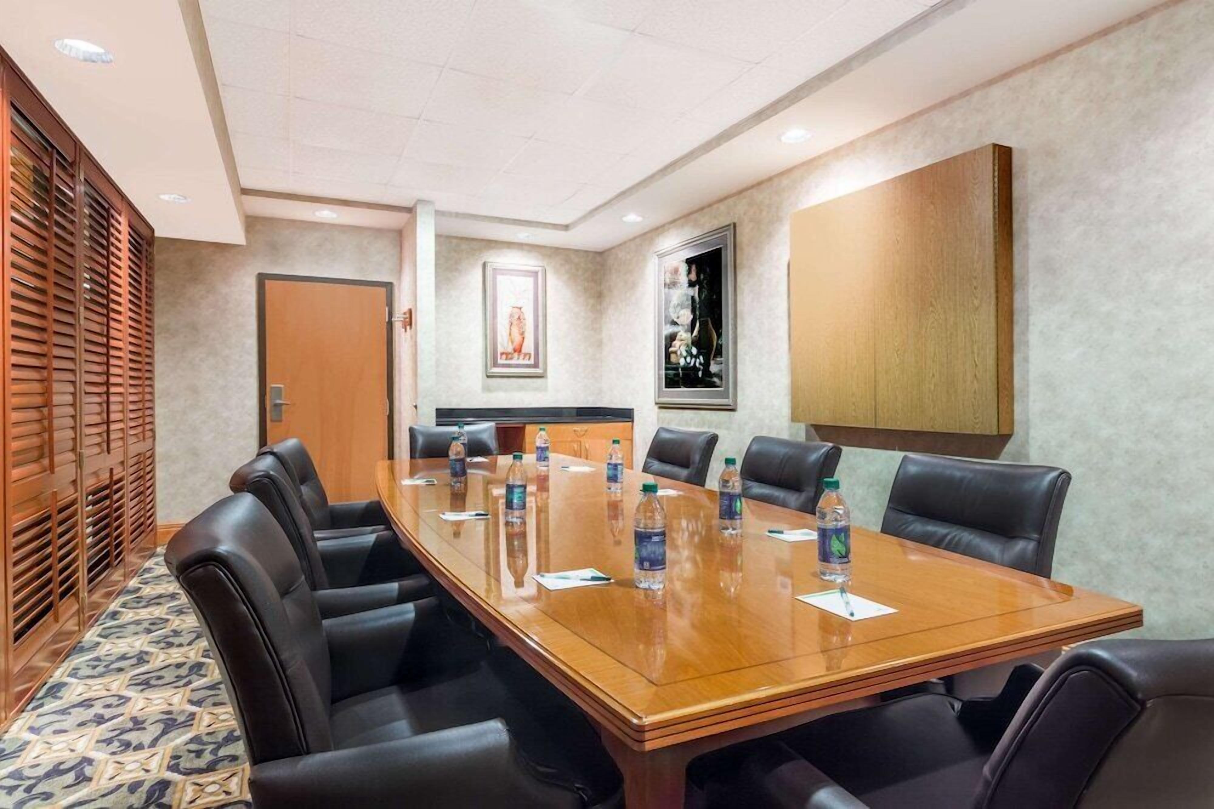Meeting facility