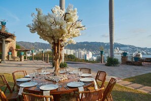 Tempat makan outdoor