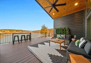Outdoor dining - Private Pool, Dock, Movie Room on Lake Hamilton (Hot Springs)