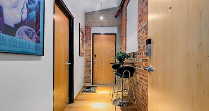 Downtown Rapid City 1BR Historic Suite w/ Fireplace