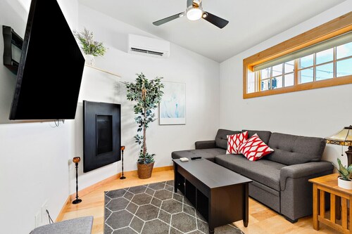 Downtown Rapid City 1BR Historic Suite w/ Fireplace