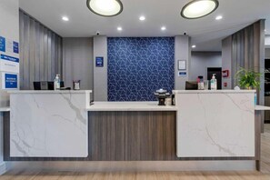 Lobby - Best Western Plus Choctaw Inn & Suites (Choctaw)