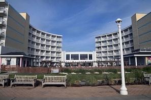 Exterior - Spark by Hilton Virginia Beach Oceanfront (Virginia Beach)