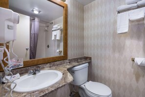 Bathroom - Motel6 Oriskany, NY (Oriskany)