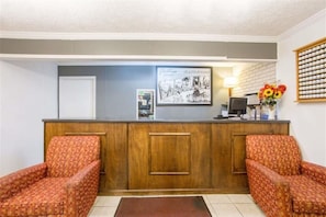 Lobby - Rodeway Inn Glade Spring (Glade Spring)