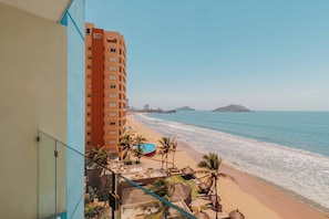 Beach - Park Inn by Radisson Mazatlan, SIN (Mazatlán)