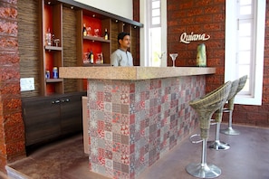 Bar (en la propiedad)