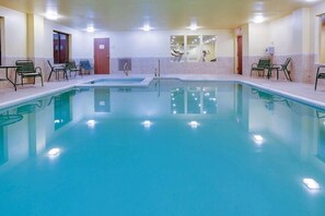 Piscina interna, piscina externa