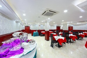 Dining - Gulf Star Hotel Deira (Dubai)