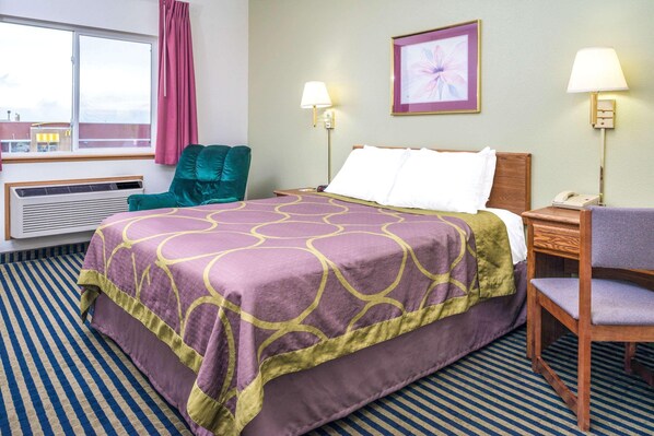 Room - Super 8 by Wyndham Gretna (Gretna)