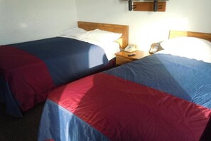 Room - Americas Best Value Inn and Suites-walker/grand Rapids North (Grand Rapids)