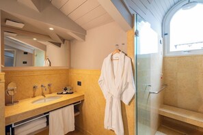 Unclassified image, 5 of 105, button - Art Hotel Novecento (Bologna)