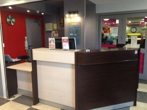 Lobby - Hotel Initial (Longueau)