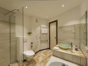 Bathroom - Nordhausen Motel Plus (Nordhausen)