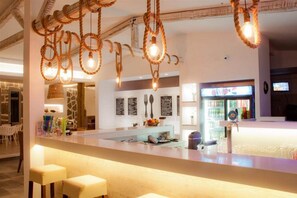 Bar (on property) - Malibu Boutique Studios (Rhodes)