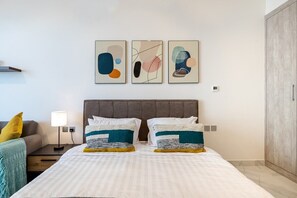 Room - Unlock Waterfront Edge Business bay (Dubai)