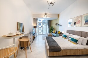 Room - Unlock Waterfront Edge Business bay (Dubai)