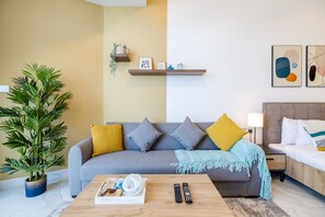 Living area - Unlock Waterfront Edge Business bay (Dubai)