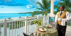 Outdoor dining - Sandals Emerald Bay (Rokers Point)