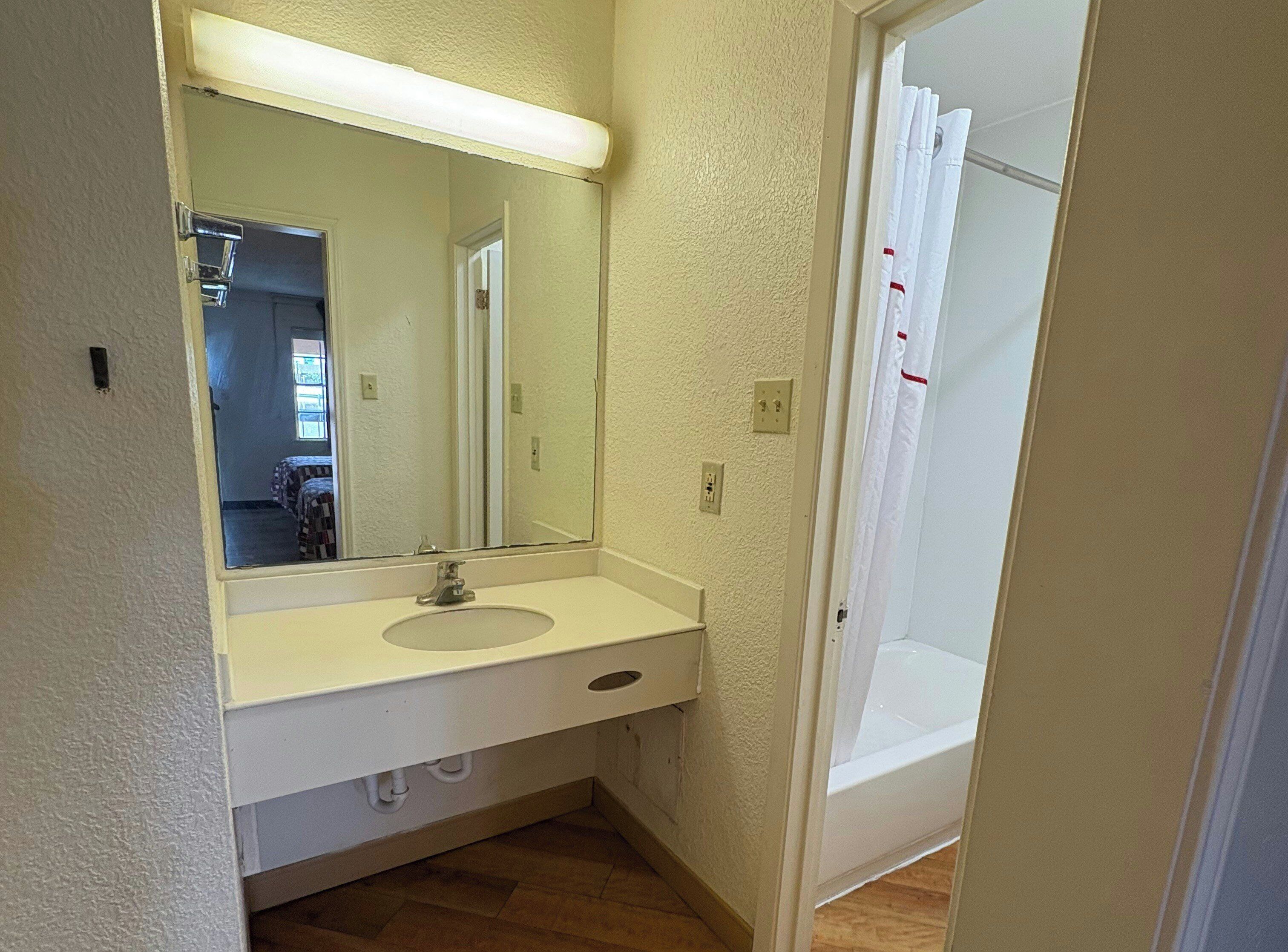 Free toiletries, towels