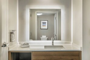 Bathroom - Homewood Suites by Hilton Pensacola Arpt (Pensacola)