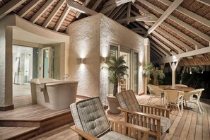 Terrace/patio - LUX Grand Gaube Resort and Villa (Grand Gaube)