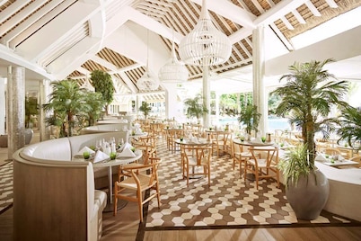 LUX Grand Gaube Resort and Villa