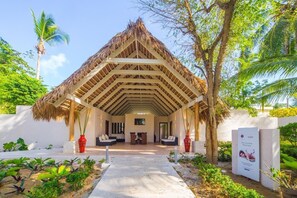 Ngoại thất