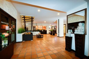 Lobby - Talk of the Town Hotel & Beach Club (Oranjestad)