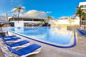 Outdoor pool - Sol Caribe San Andres (San Andrés)
