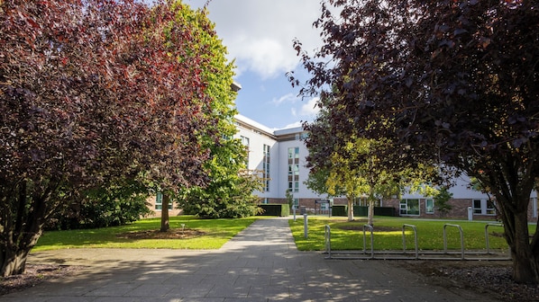 Property grounds - Pollock Halls Chancellors Court (Edinburgh)