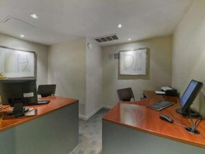 Lobby - Boulder Inn (Boulder)