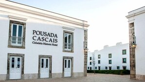 A historic hotel building with the name 'Pousada Cascais' and 'Cidade de Lisboa Historic Hotel' on the facade. - Pestana Cidadela Cascais (Cascais)