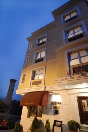 Exterior - Hotel Daphne (Istanbul)