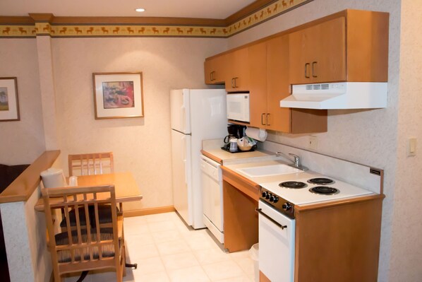 Private kitchen - Wingate by Wyndham Elko (Elko)