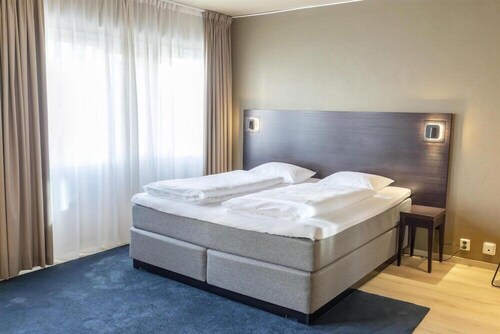 Comfort Hotel Victoria Floro