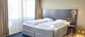 Comfort Hotel Victoria Floro