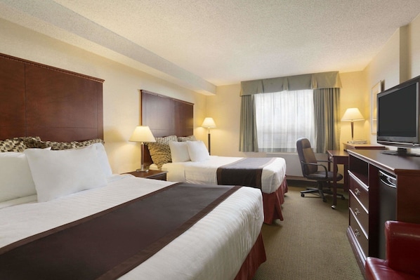 Room - Red Roof Plus Vancouver Airport (Richmond)
