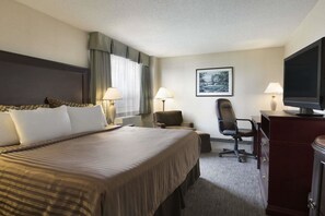 Room - Red Roof Plus Vancouver Airport (Richmond)