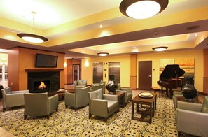 Interior - Holiday Inn Hotel and Suites Rogers Pinnacle Hills (Rogers)