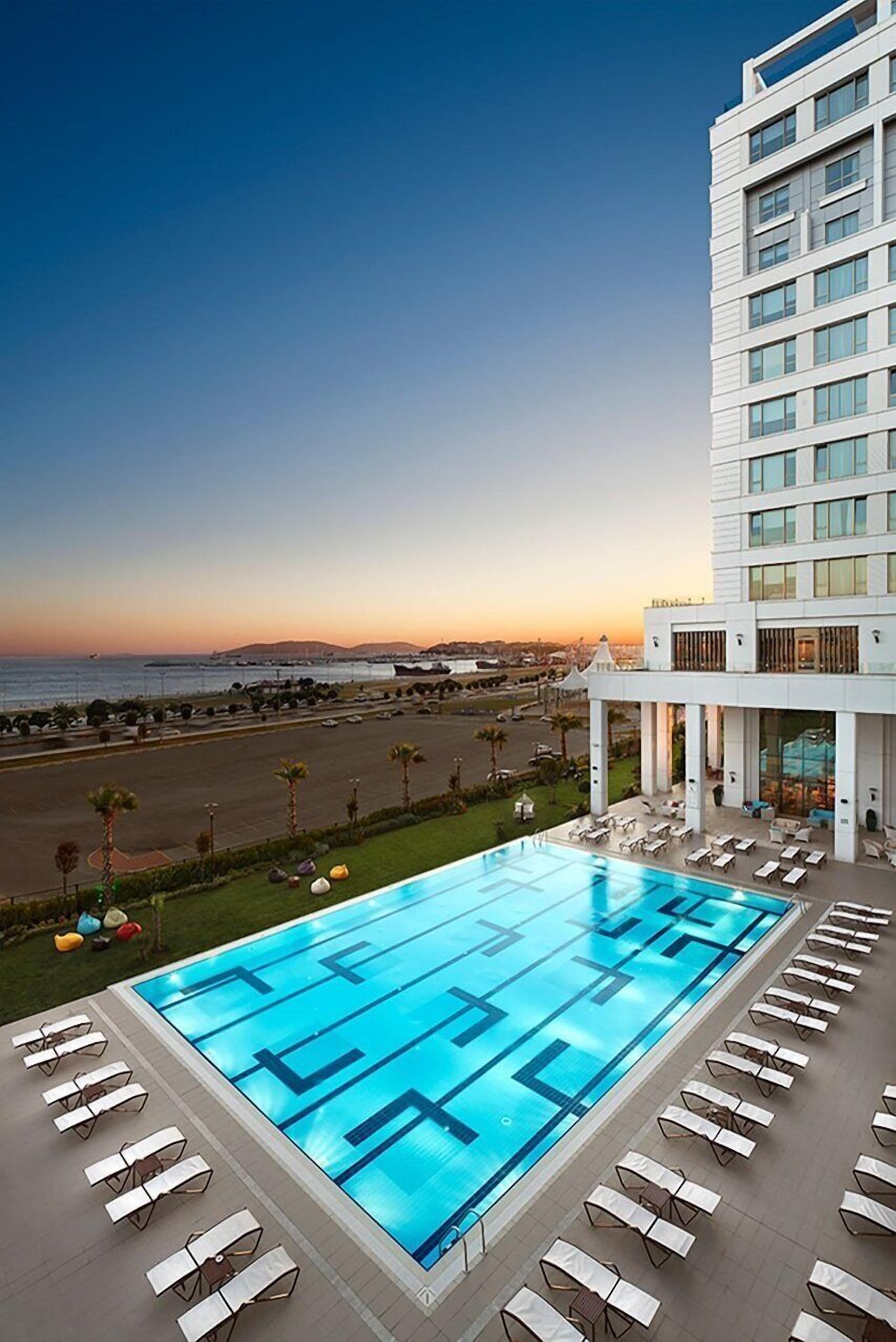 Indoor pool, outdoor pool