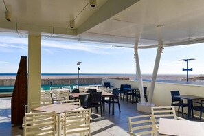 Outdoor dining - Zenith Hotel - Conference And Spa - Mamaia Resort (Constanta)