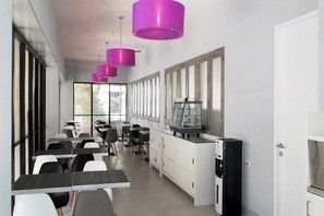Dining - Urban Styles Hitz Kuta (Kuta)