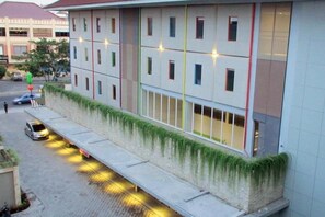 Exterior - Urban Styles Hitz Kuta (Kuta)