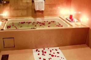 Bathroom - Hotel Heritage (Mumbai)