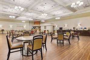 Dining - Best Western Watertown Fort Drum (Watertown)